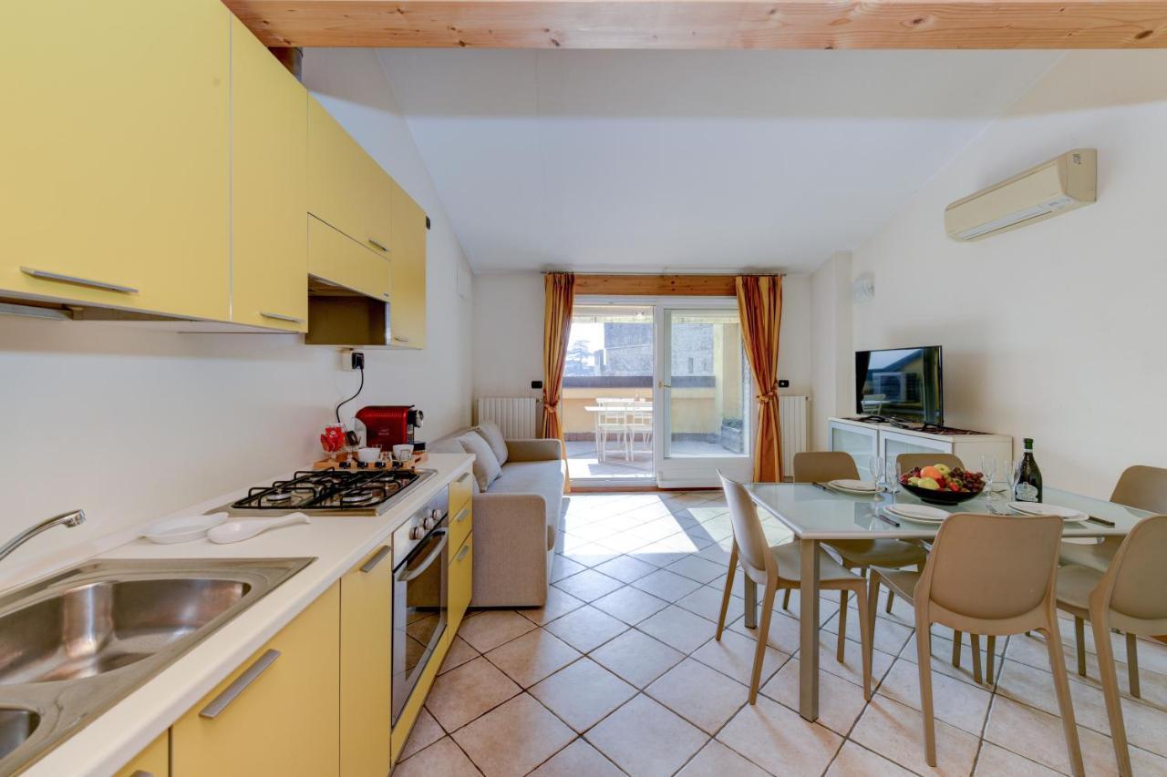 Sunset Apartment Home & Terrace Sirmione Eksteriør bilde