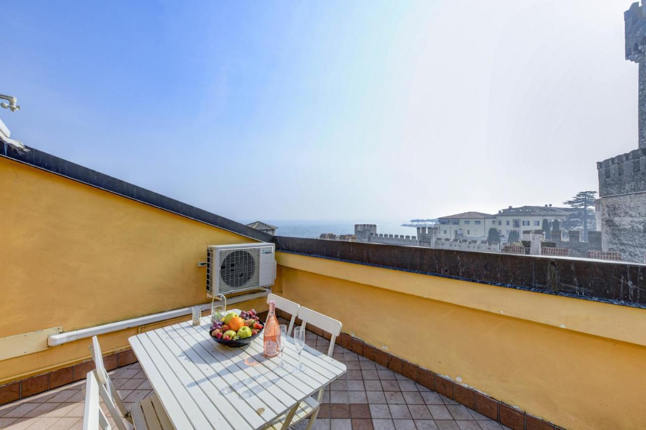 Sunset Apartment Home & Terrace Sirmione Eksteriør bilde